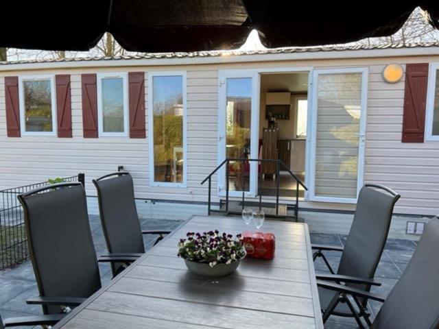 Hotel Chalet Kajuit 418 Op 5 Sterren Camping Bergumermeer Suameer Exteriér fotografie